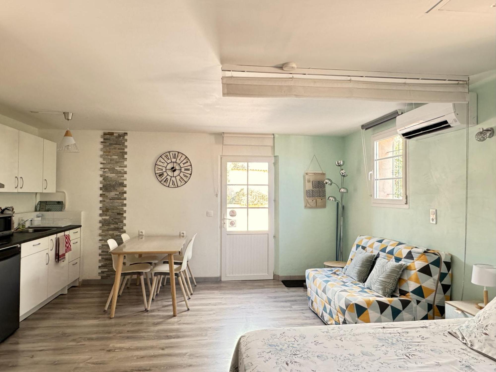 2 Hebergements - 10 Couchages - Parking, Piscine, Jacuzzi - Convivialite Roquebrune-sur Argens Zewnętrze zdjęcie